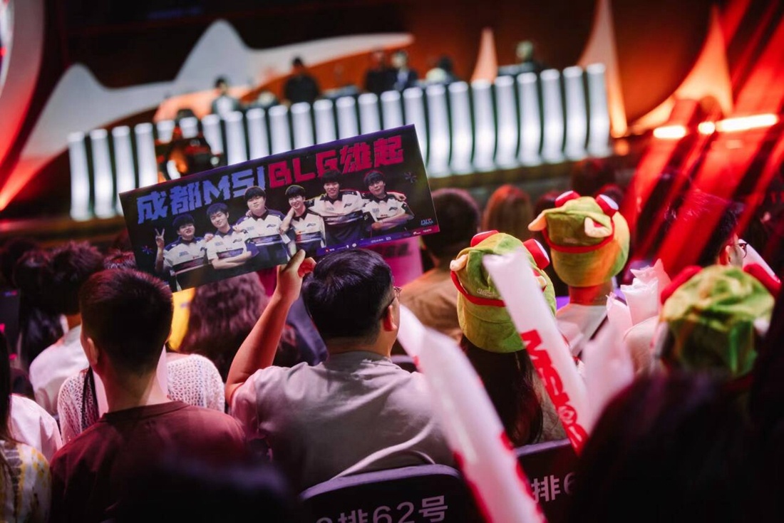 florescent 在对阵 NAVI 的比赛中的最佳时刻