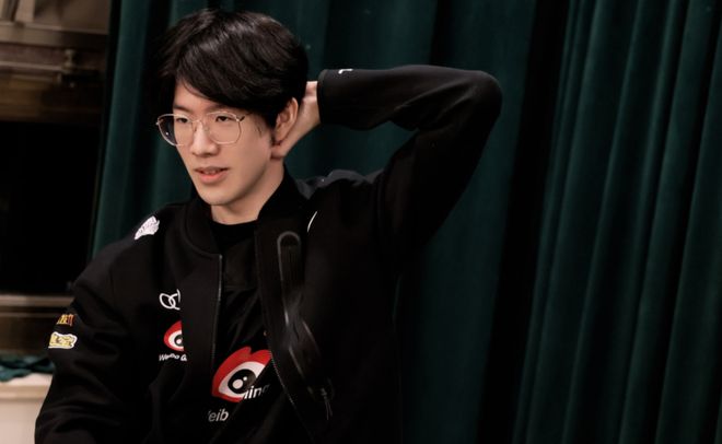 英雄联盟LPL夏季季后赛，V5首次季后赛之路就此被SN打断