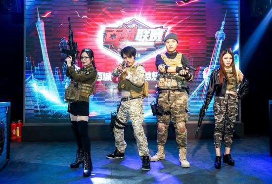 LPL 的当前15点经济差数据： Invictus Gaming 的三项C在榜单上！ knight 的数据为负！