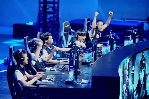 ZIKA ：（我们）已经这么烂了不能再烂下去了