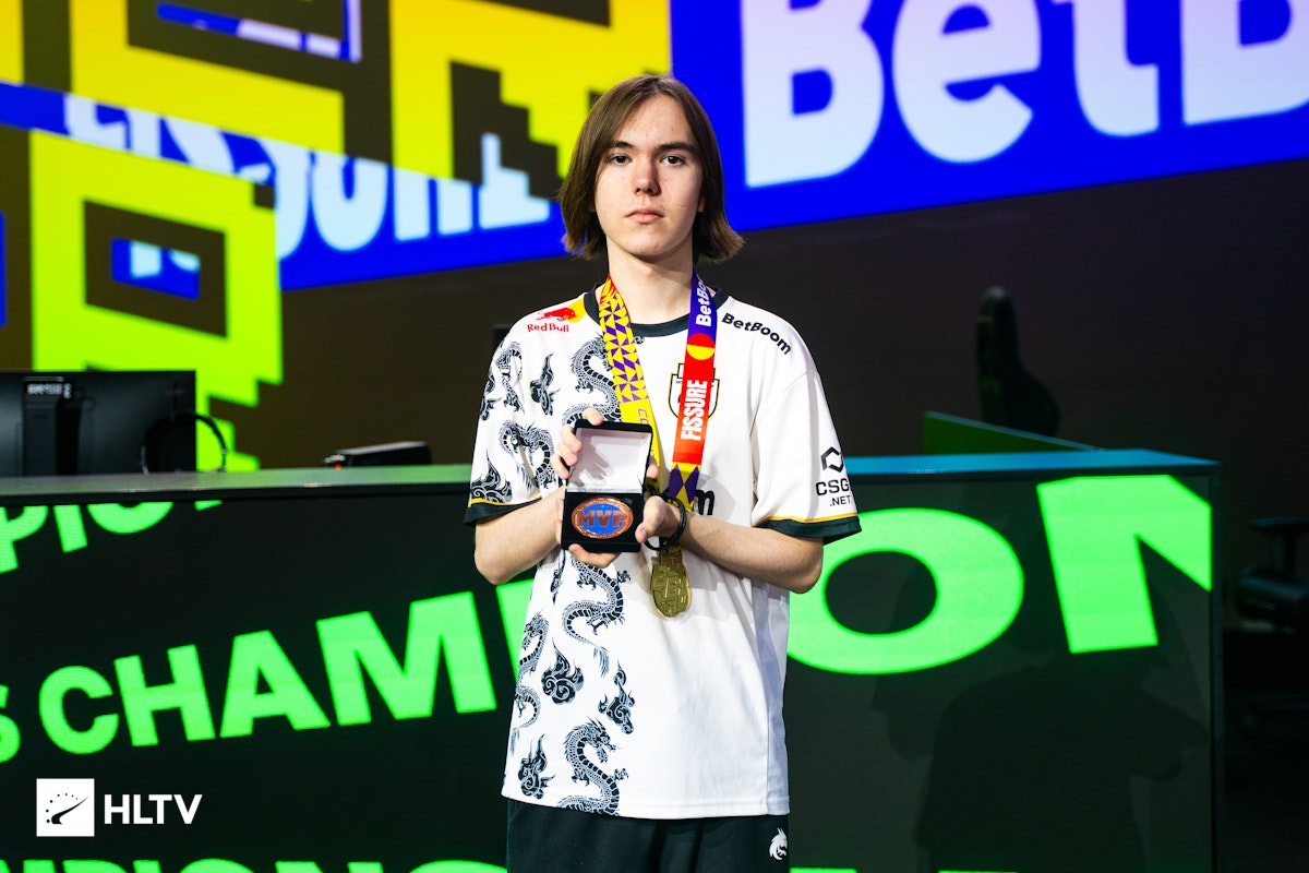 【视频】7月27日LPL夏季赛战果：IG零封TES、SN、LNG涉险过关